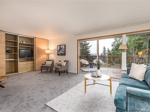 5th image of 11722 23rd Ave NE