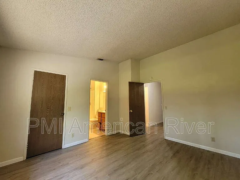 7396 Marani Way — Photo 10