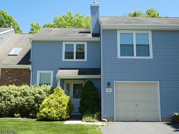 2nd image of 96 Stonehedge Ct