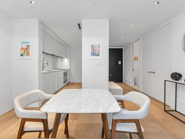 429 Kent Avenue image 6 of 18