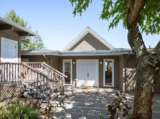2 Fox Ln, San Anselmo, CA 94960