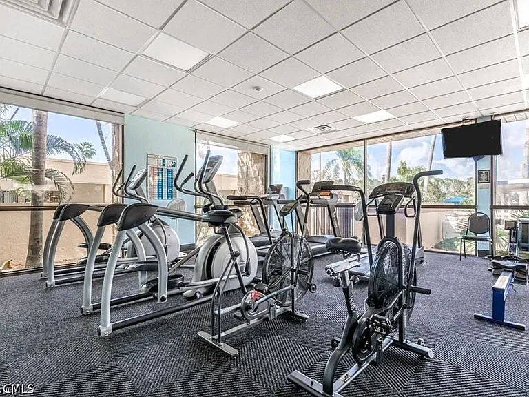 6220 Augusta Dr #309 — Photo 40