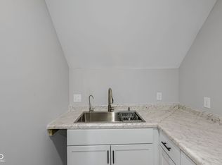 2209 Noble St #2, Anderson, IN 46016