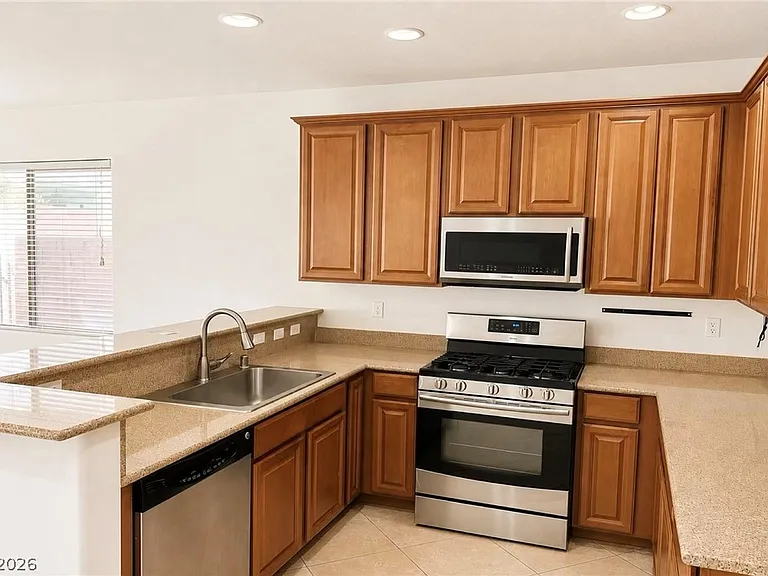 684 Calamus Palm Pl — Photo 5