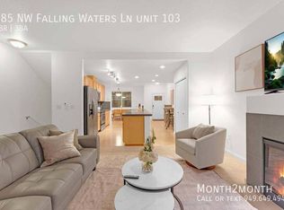 685 NW Falling Waters Ln Unit 103, Portland, OR 97229