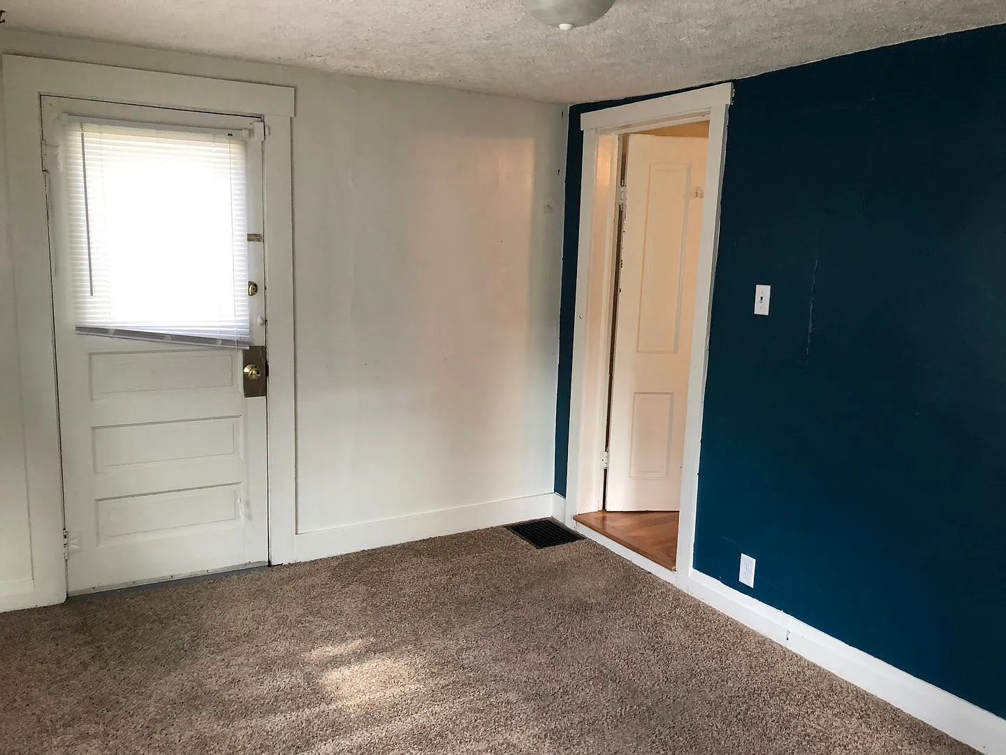 4BR/2BA Bryan Park! — Photo 4