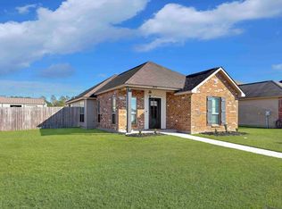 28350 Lake Borgne Dr, Livingston, LA 70754