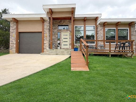 2nd image of 1151 Eastview Dr
