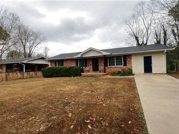 3665 Brookcrest Cir, Decatur, GA 30032