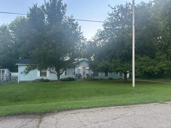 1073 W Schumacher Ave, Flint, MI 48507