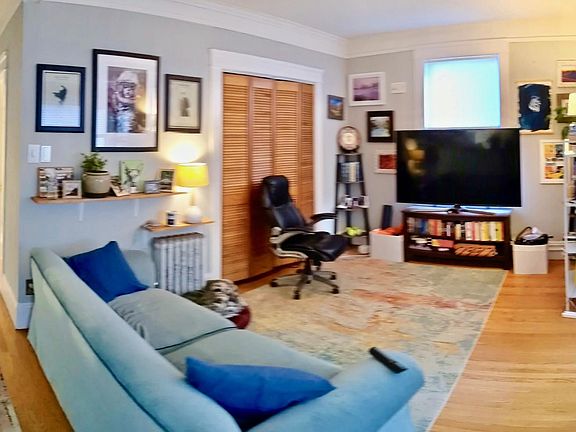 2nd image of 2810 Gough St APT 5