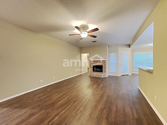 4th image of 9618 Emerald Pl