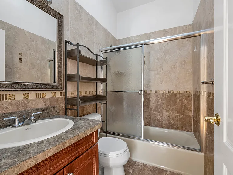 38 Sintsink Dr W #B — Photo 11