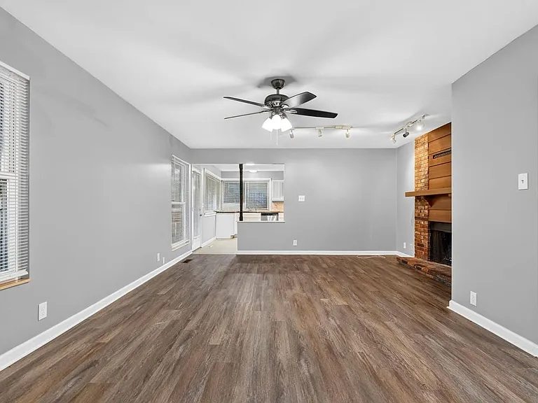 3444 Woodpath Dr — Photo 25