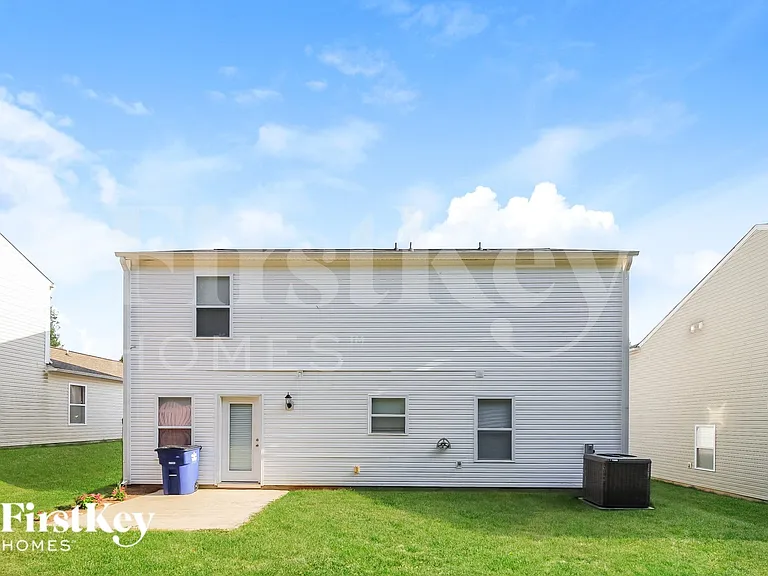 5367 Liberty Hall Cir — Photo 14