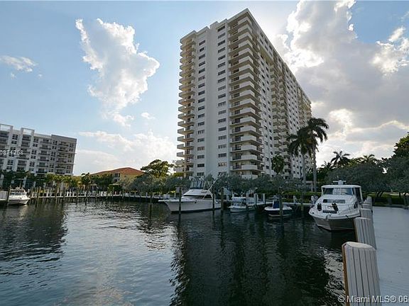 4th image of 3200 N Port Royale Dr N #1507