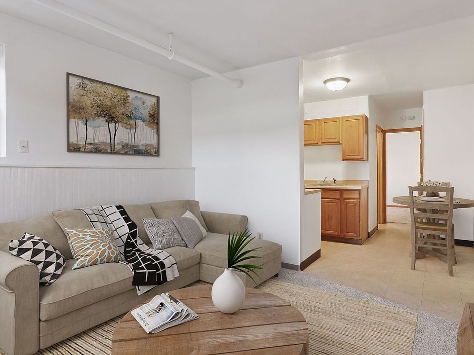 1st image of 483 Lynnhurst Ave W #18