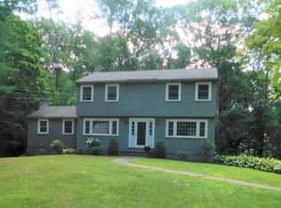 17 Brookview Dr, Derry, NH 03038
