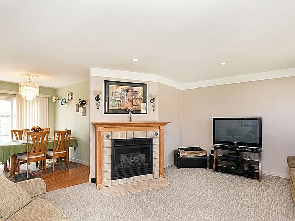 5th image of 27105 Hass St