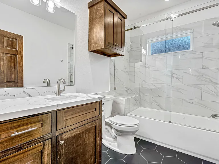 430 N Hutcheson St — Photo 15