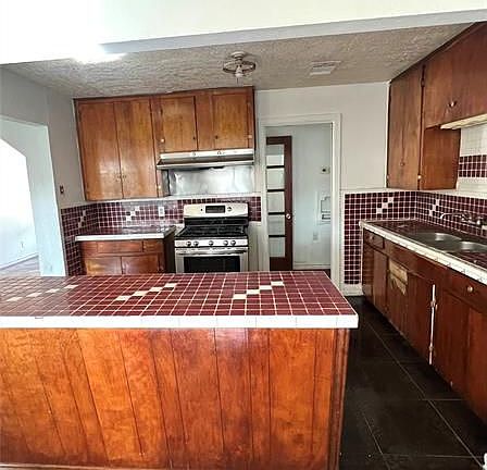 4th image of 11301 Bannister Ln