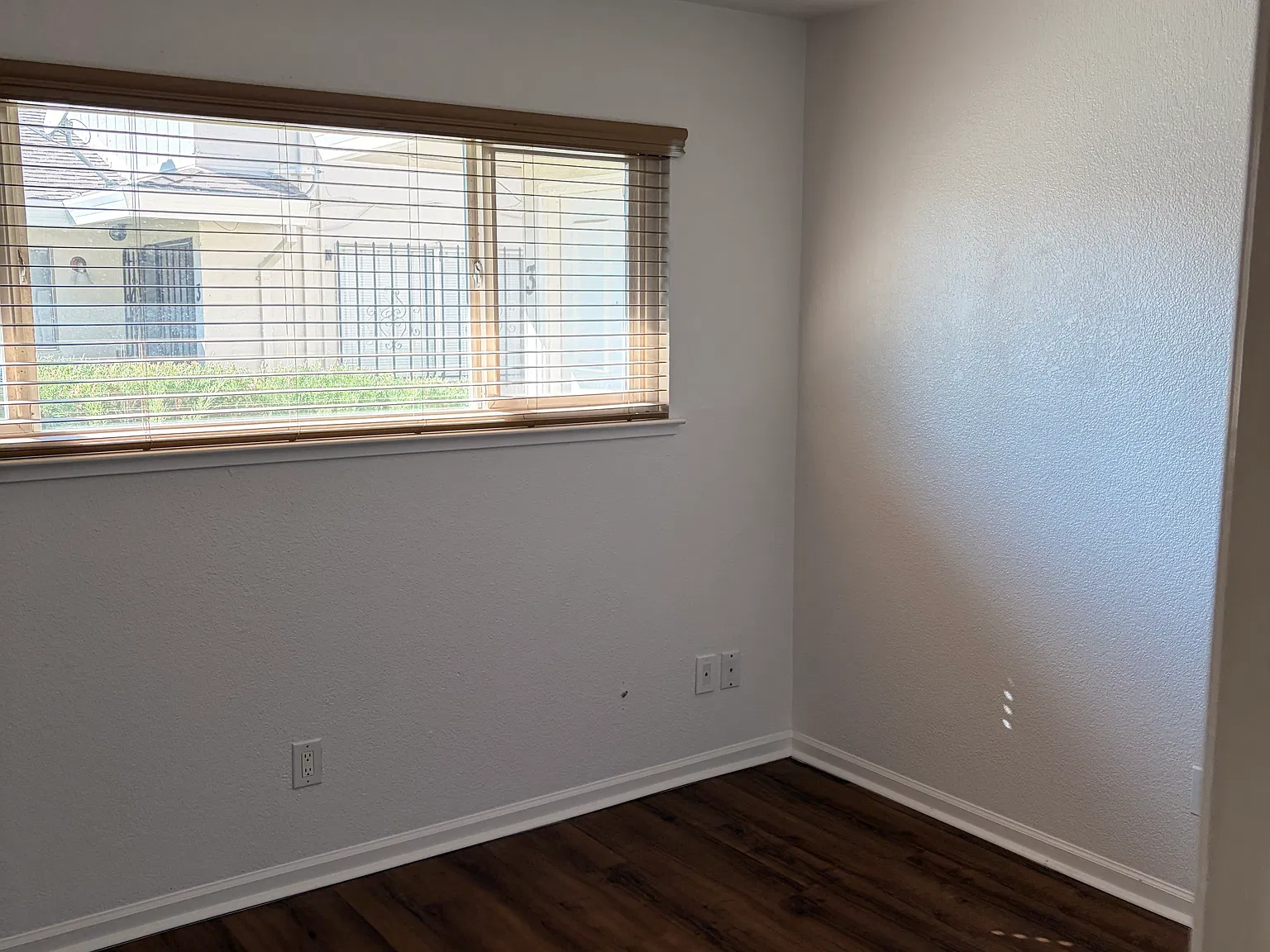 2 bed, 924 sqft, $2,100 — Photo 4