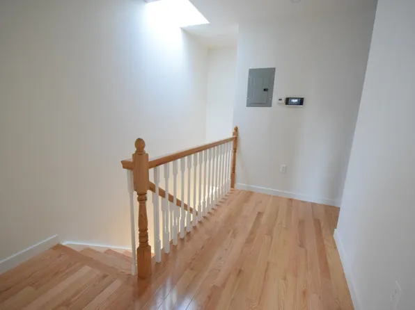 87 South Elliott Place image 12 of 17