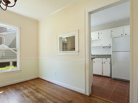 4th image of 29 Roseclair Dr