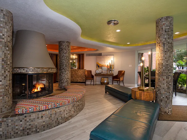 Rivercliff Estate Apartments in Little Rock, AR
