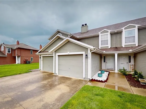 5561 NW Moonlight Meadow Dr, Lees Summit, MO 64064