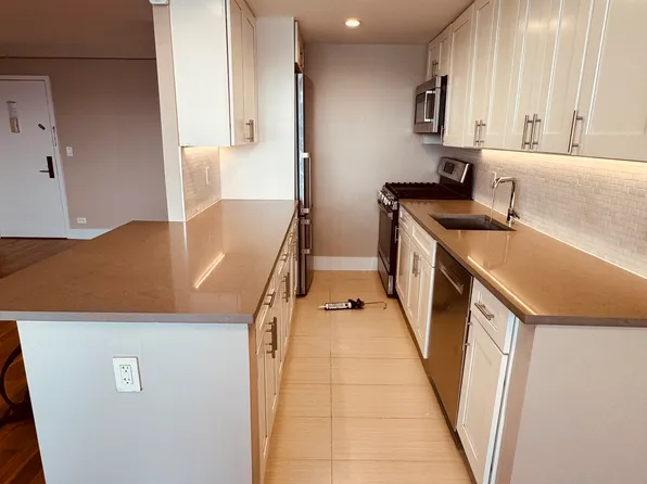 318 Greenwich Street image 8 of 13