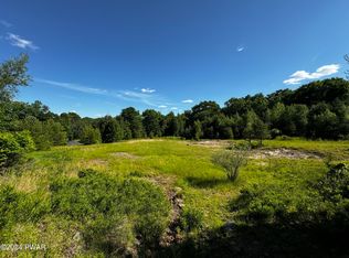 Urban Rd, Hawley, PA 18428