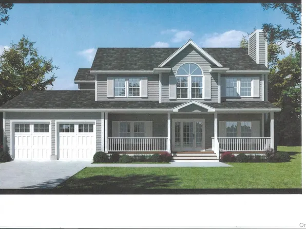 130 Center Street, Holbrook, NY 11741