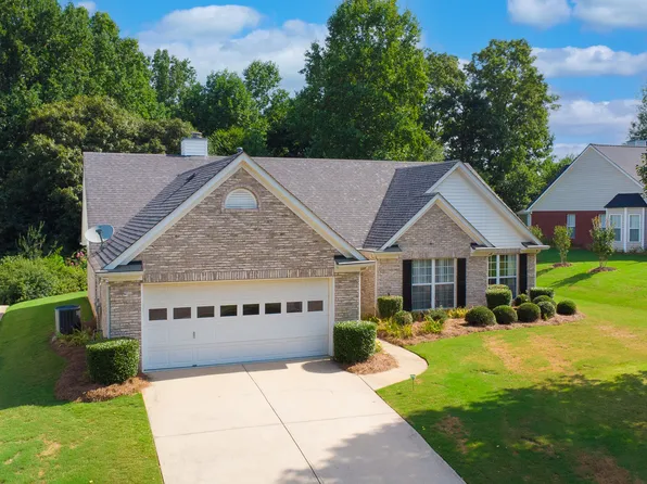 6172 Glen Oak Dr, Flowery Branch, GA 30542