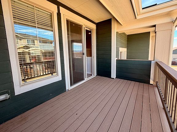 4th image of 871 Widgeon Cir