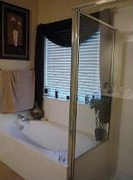 4th image of 587 Shadow Creek Blvd