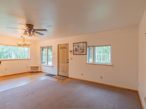 4th image of 295 Fair Pl