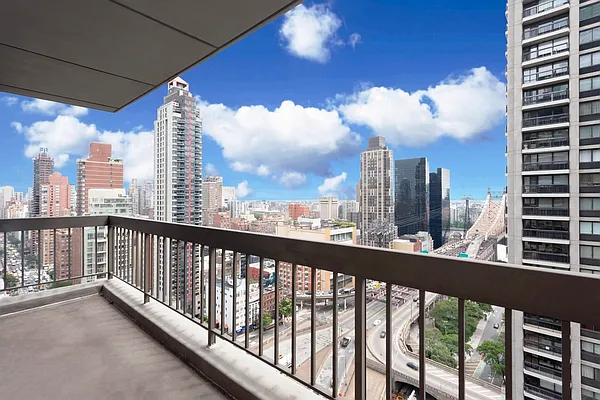 Rented by Olnick Organization | media 10