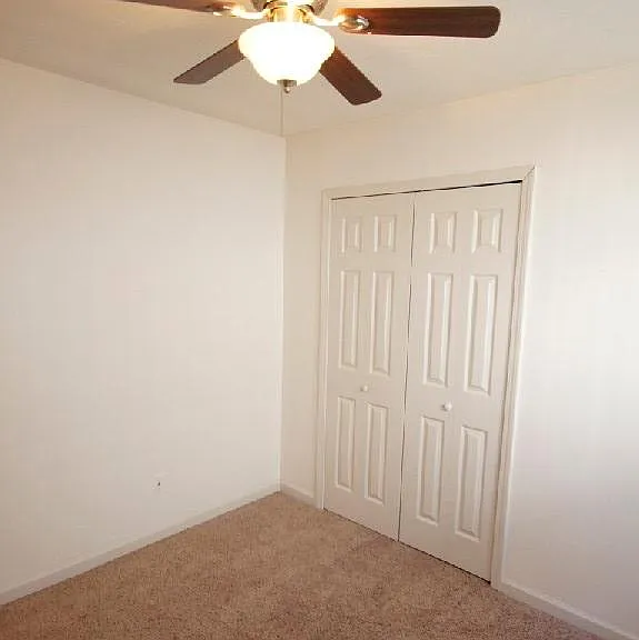 7323 Marlborough Ave #UP — Photo 11