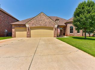 13617 Keswick Ln, Yukon, OK 73099