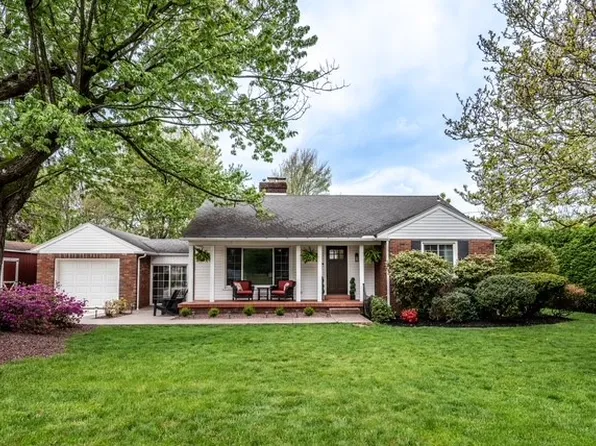 107 Cedar Rd, Butler, PA 16001