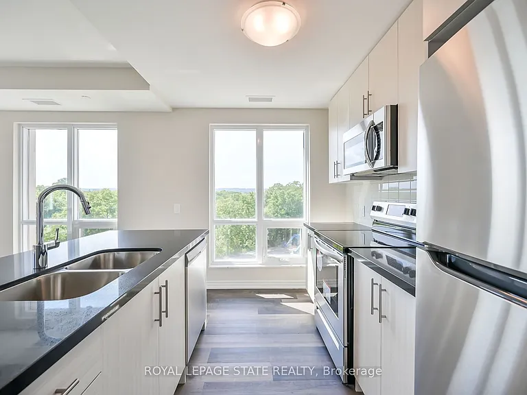 2750 King St E #512 — Photo 14