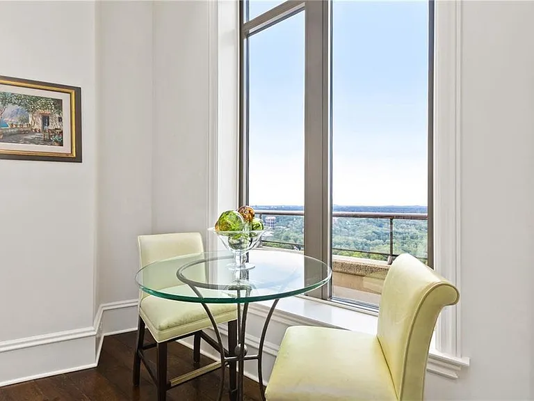 3376 Peachtree Rd NE #47A — Photo 20
