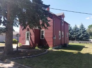 412 4th Ave SE, Rugby, ND 58368