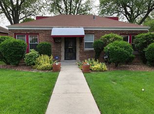 2242 S 17th Ave, Broadview, IL 60155