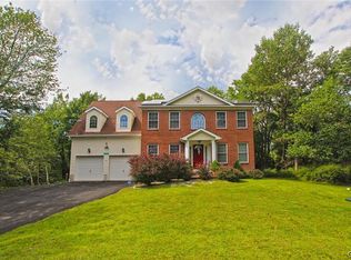 173 Ash Dr, Long Pond, PA