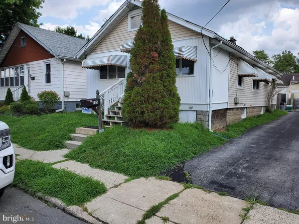 155 Edward St, Marcus Hook, PA 19061