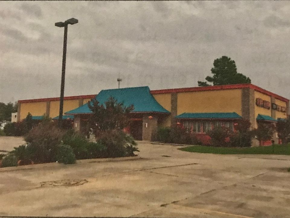 2nd image of 2330 Kaliste Saloom Rd