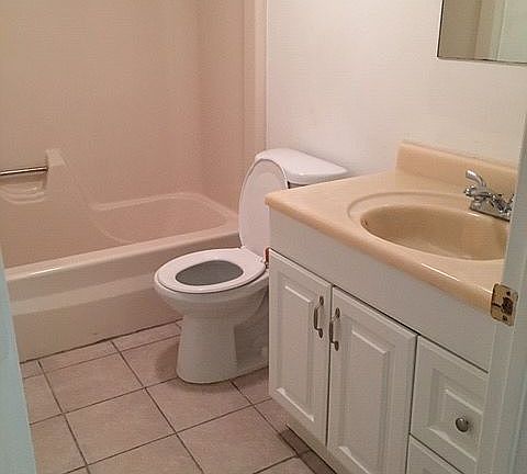 4th image of 400 18th St Unit 1-16
