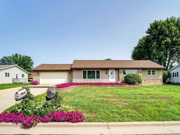 1602 Locust Lane, Prairie Du Sac, WI 53578